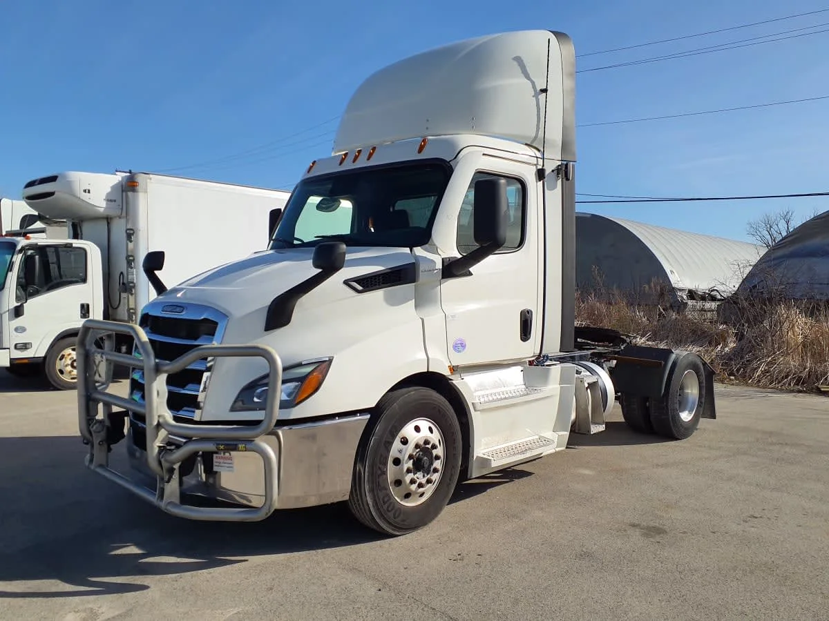 2021 Freightliner Cascadia in Indianapolis, IN
