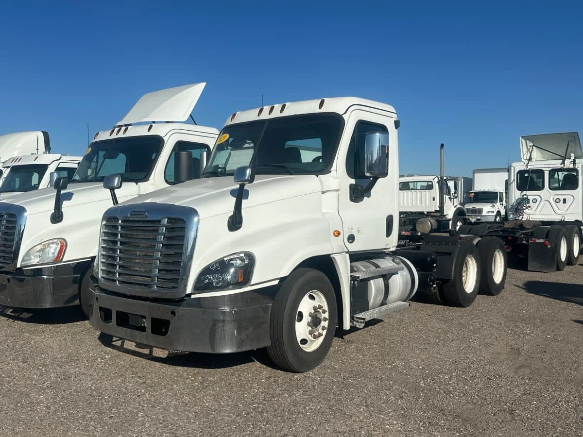 2020 Freightliner Cascadia in Phoenix, AZ