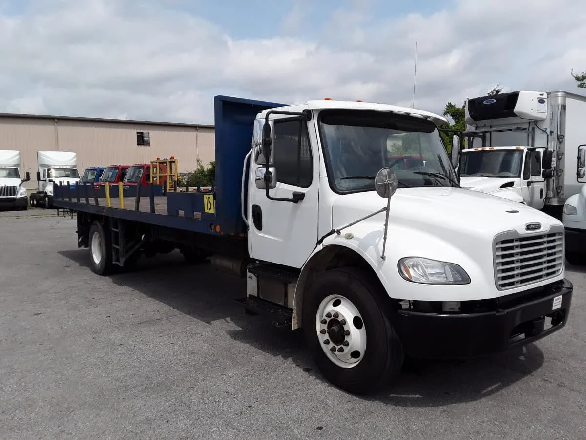 2016 Freightliner M2 106 in La Vergne, TN — photo 3