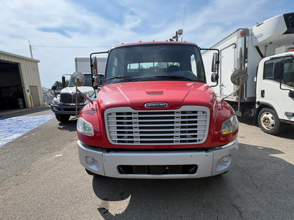 2020 Freightliner M2 106 in Ashland, VA — photo 2