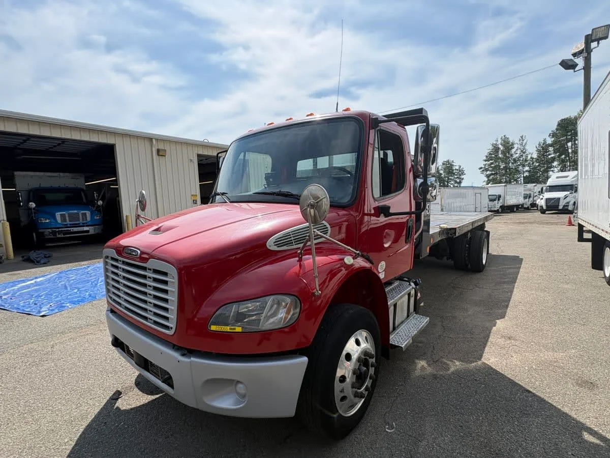 2020 Freightliner M2 106