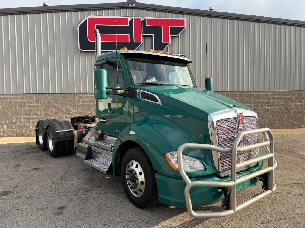 2018 Kenworth T680 - image 3