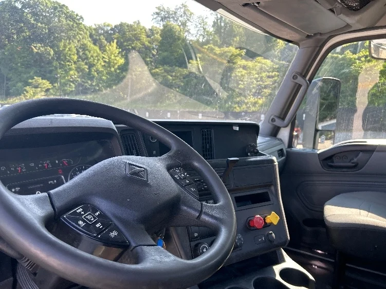 2020 International RH - image 10