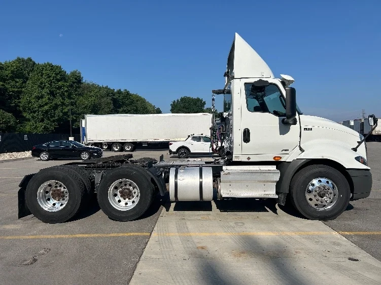 2020 International RH - image 8