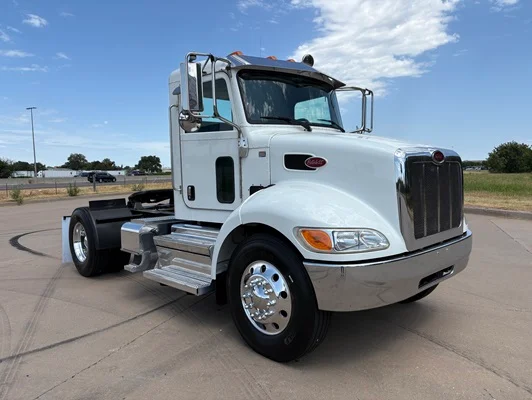 2021 Peterbilt 337
