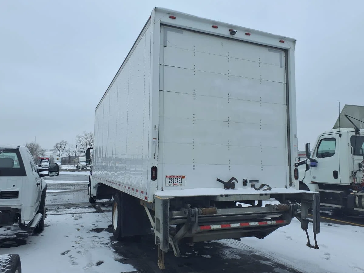 2019 Freightliner M2 106 - image 6