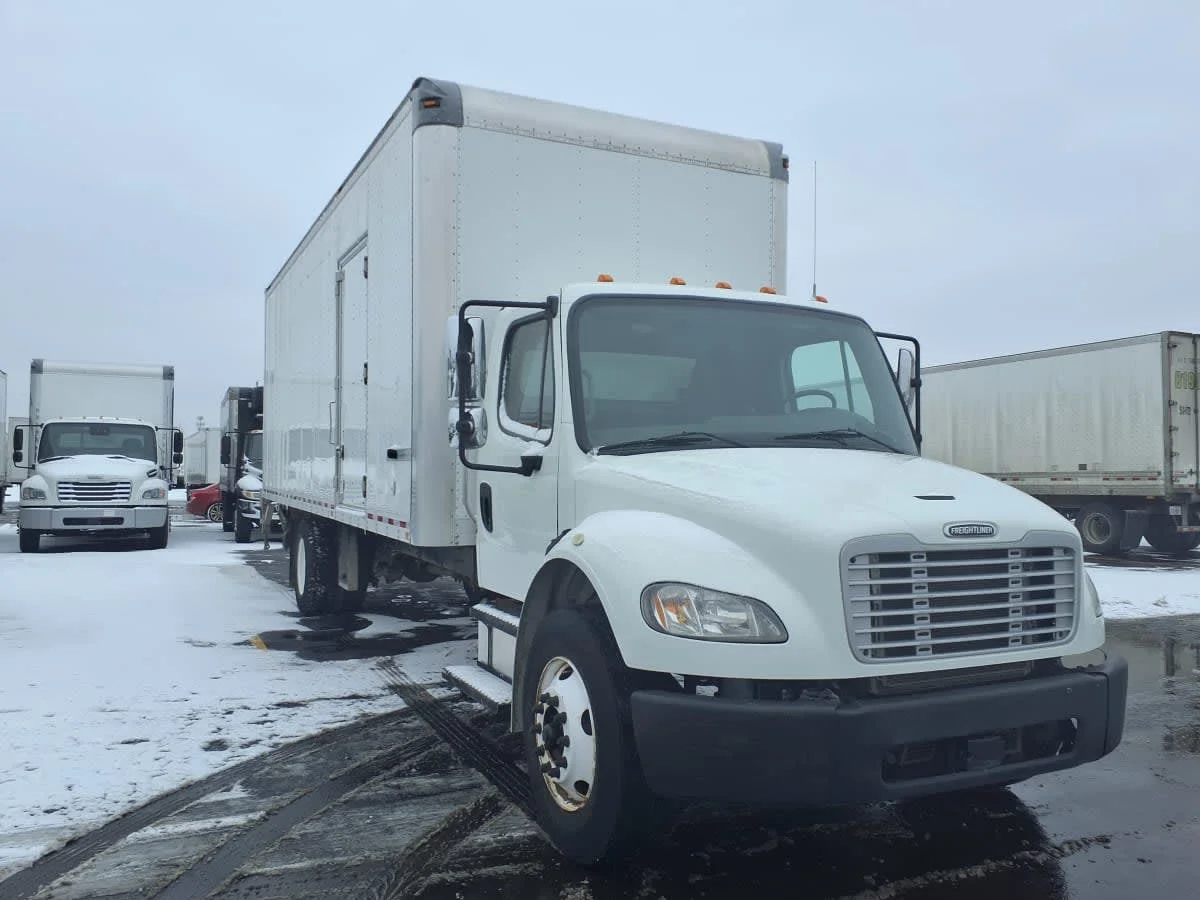 2019 Freightliner M2 106 - image 3
