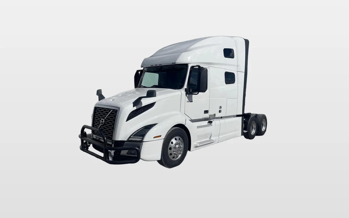 2021 Volvo - image 1