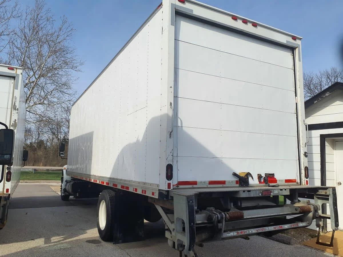 2018 International 4300 in O'fallon, MO — photo 6