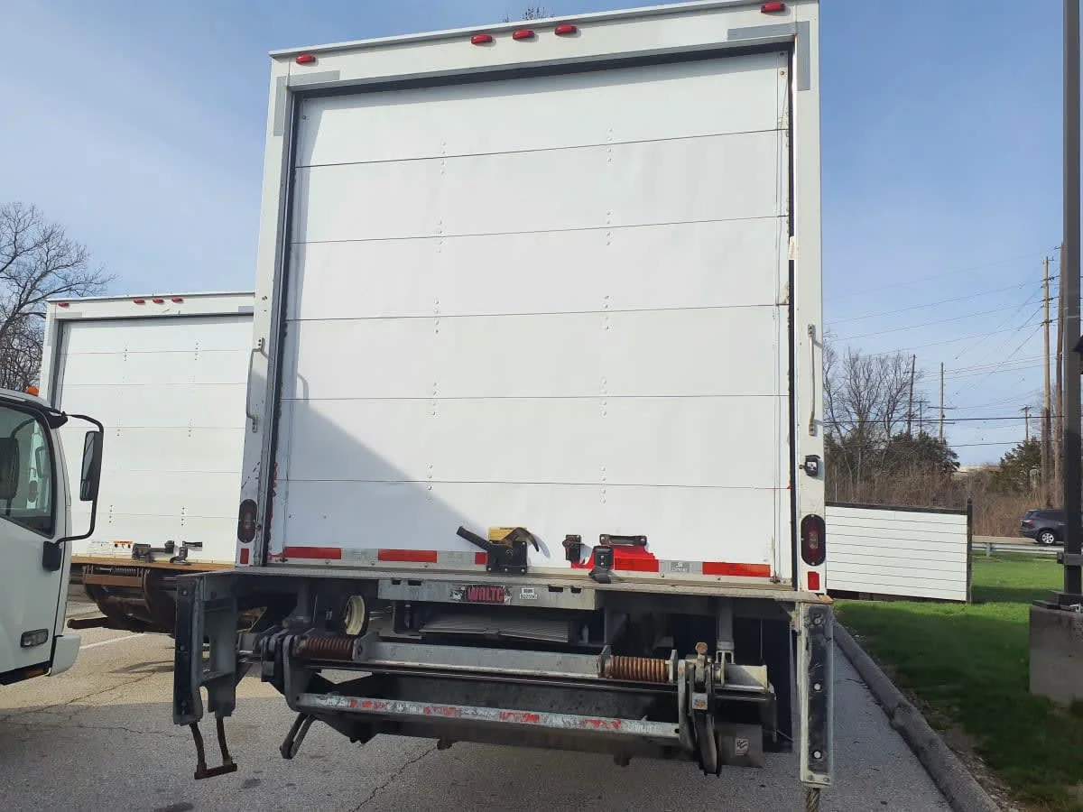 2018 International 4300 in O'fallon, MO — photo 5