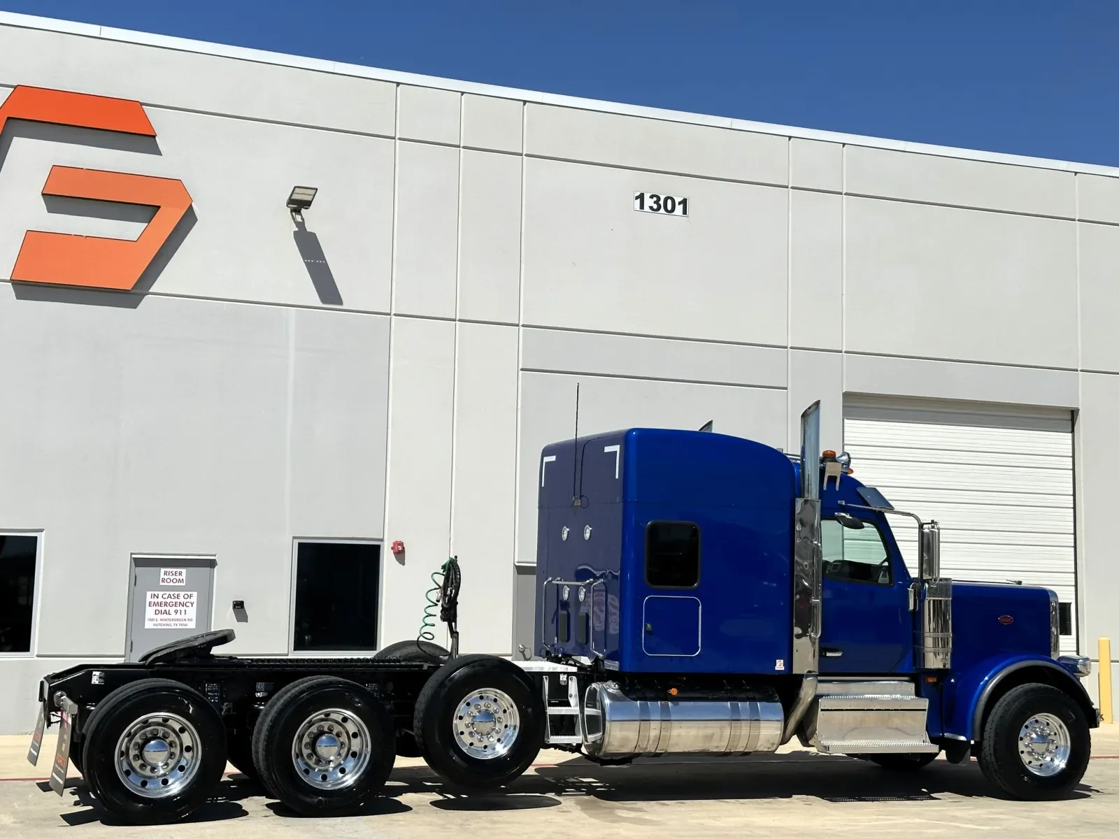 2025 Peterbilt 589 - image 5