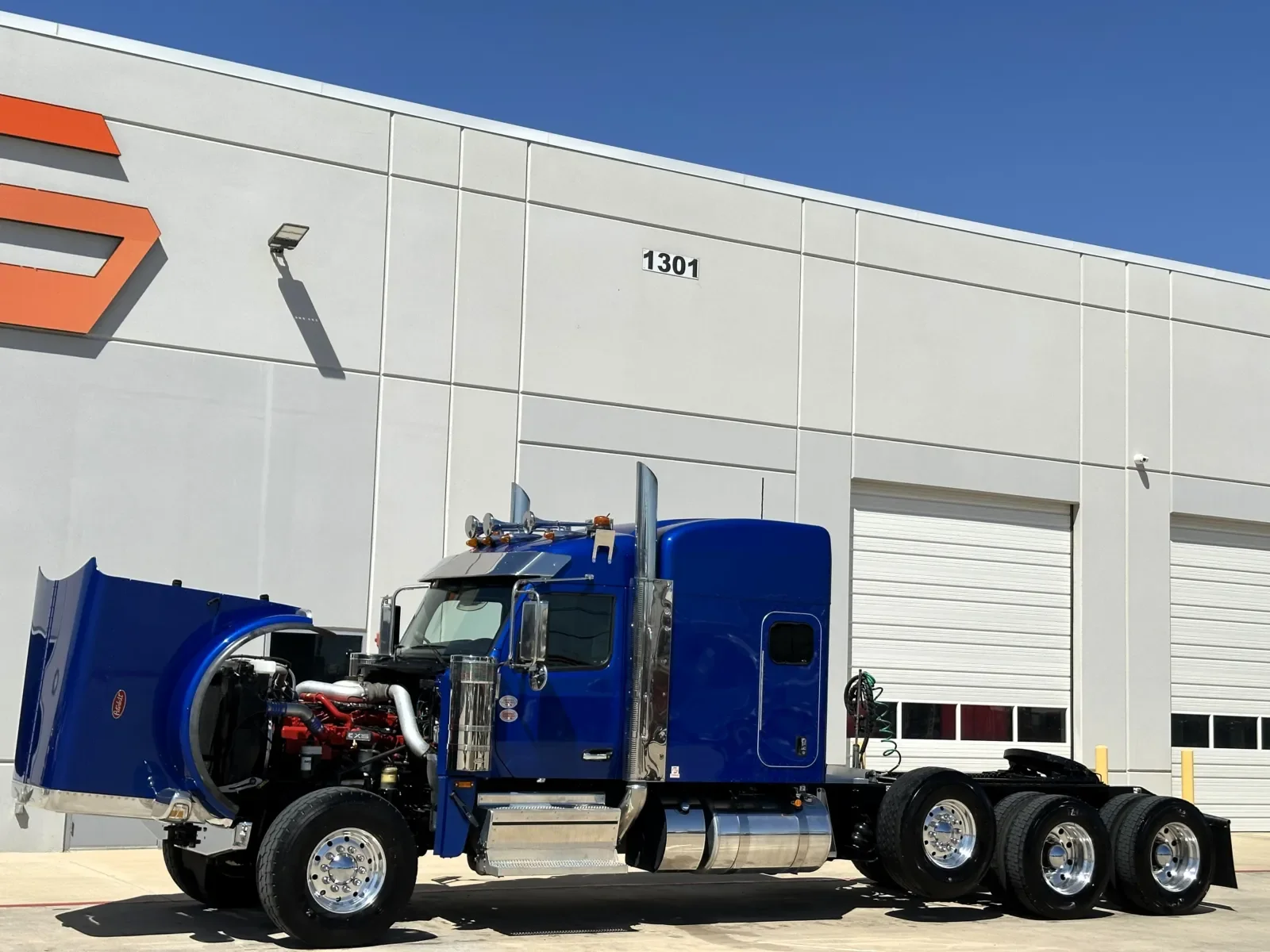 2025 Peterbilt 589 - image 10