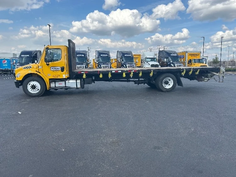 2020 Freightliner M2 106 in Madison, AL — photo 4