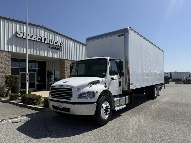 2019 FREIGHTLINER M2106