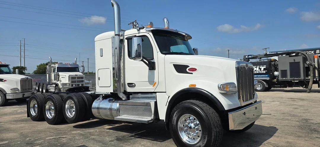 2021 Peterbilt 567