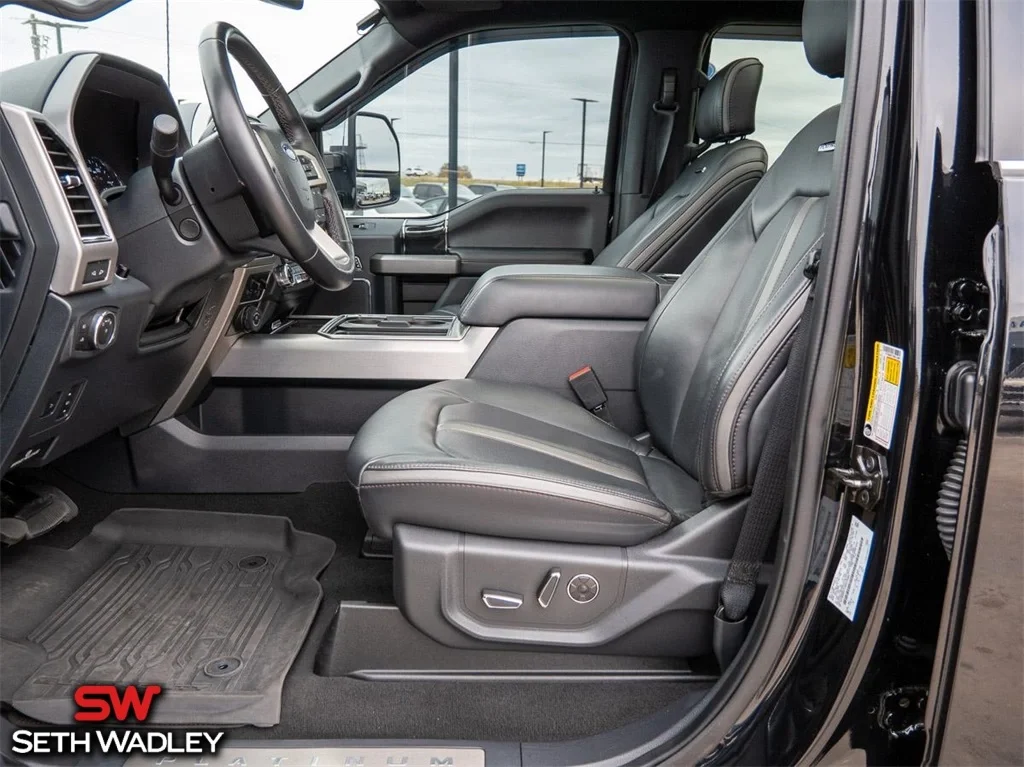 2022 Ford — photo 42