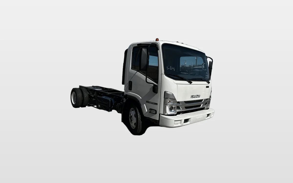 2024 Isuzu - image 1