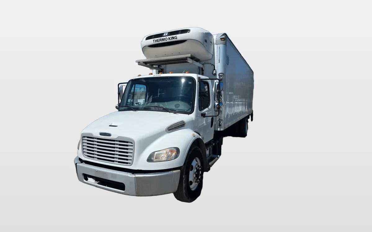 2015 Freightliner M2 106 - image 1