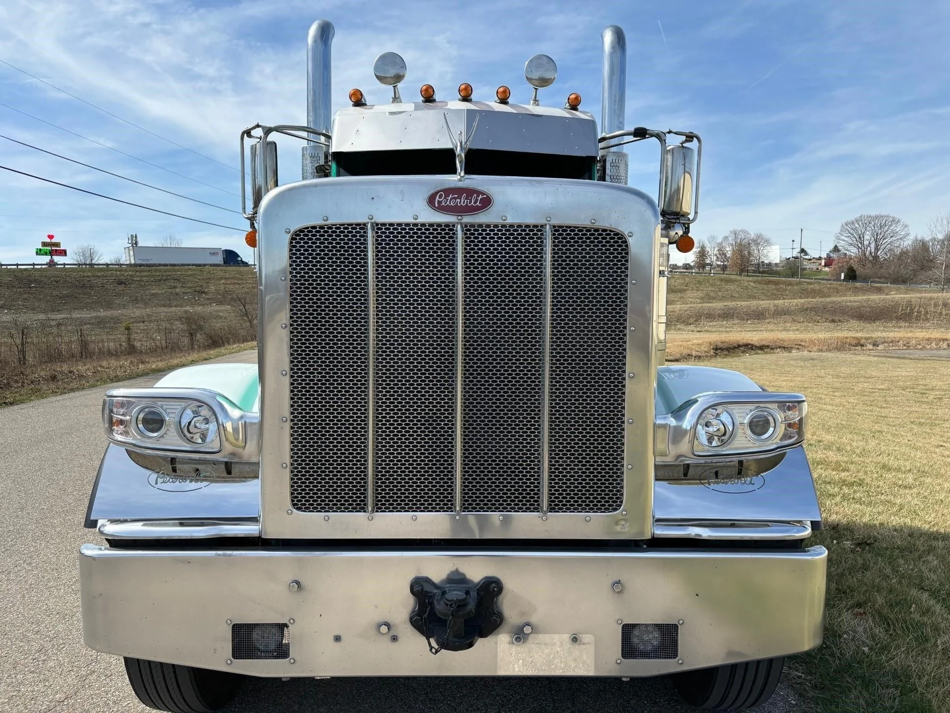 2022 Peterbilt 389 in Zanesville, OH — photo 7