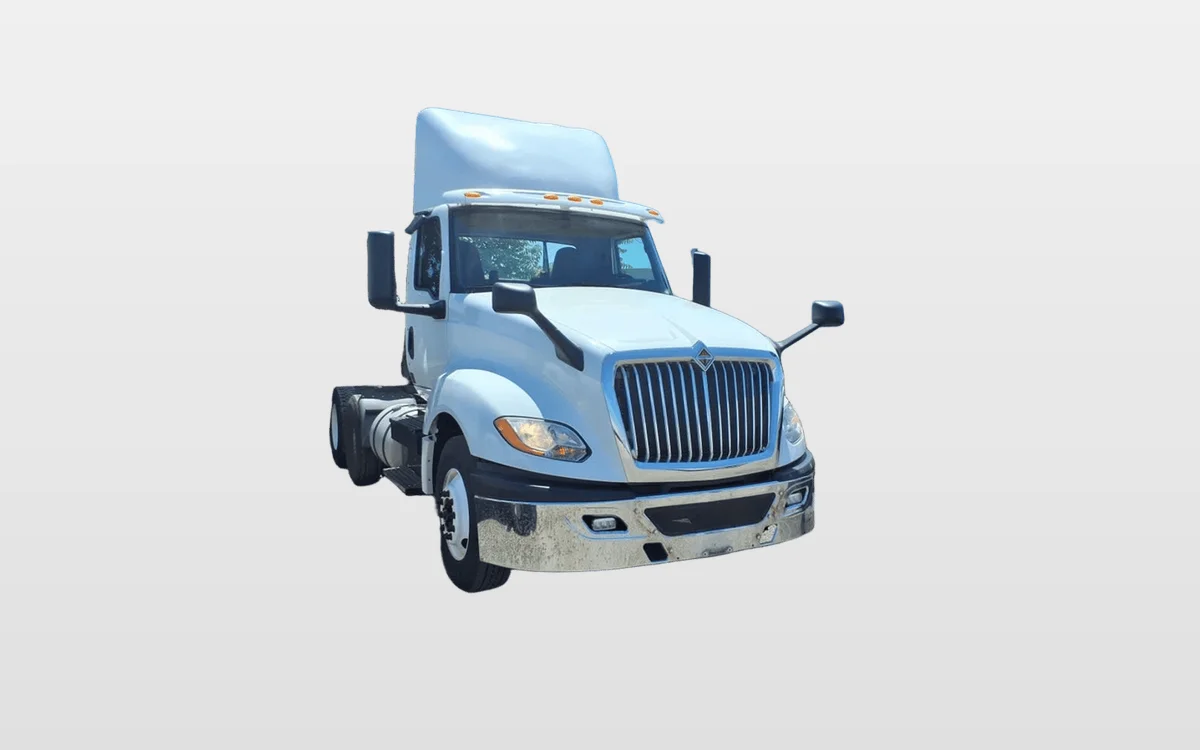 2018 International - image 1