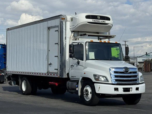 2017 Hino 