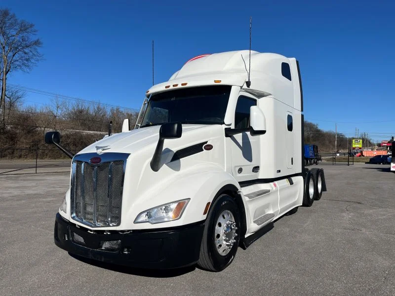 2022 Peterbilt 579 in Duncan, SC — photo 2