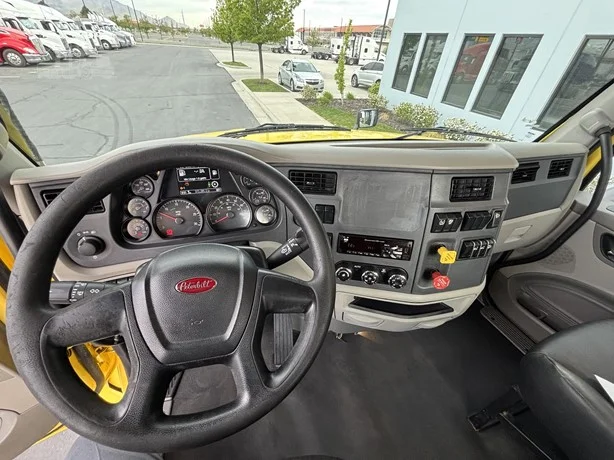 2021 Peterbilt 579 in Salt Lake City, UT — photo 7