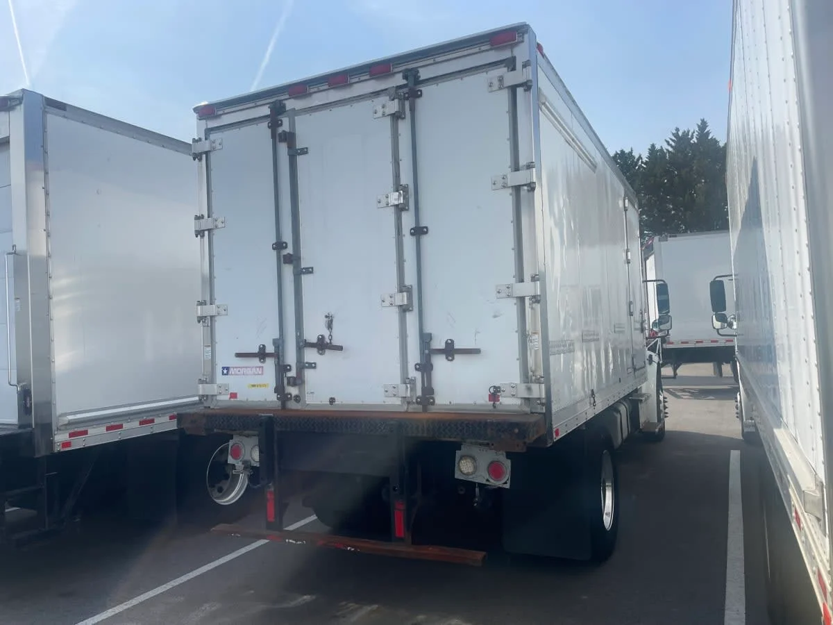 2017 Freightliner M2 106 - image 5