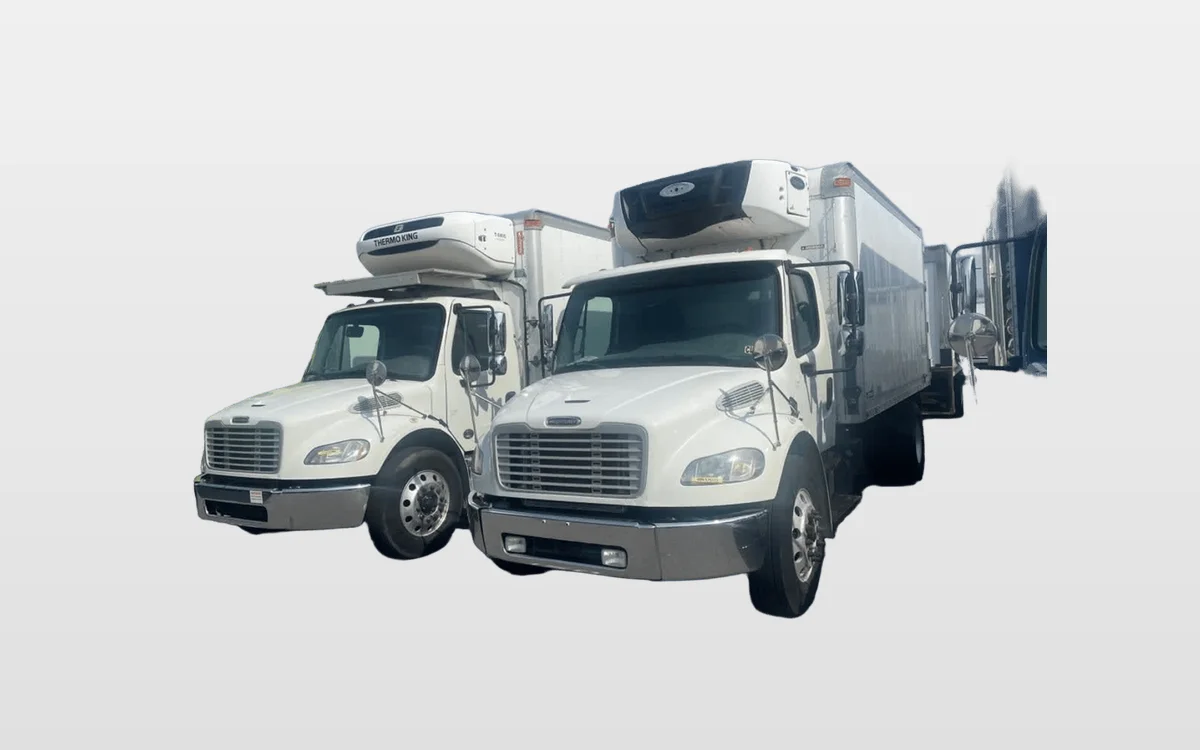 2017 Freightliner M2 106 - image 1