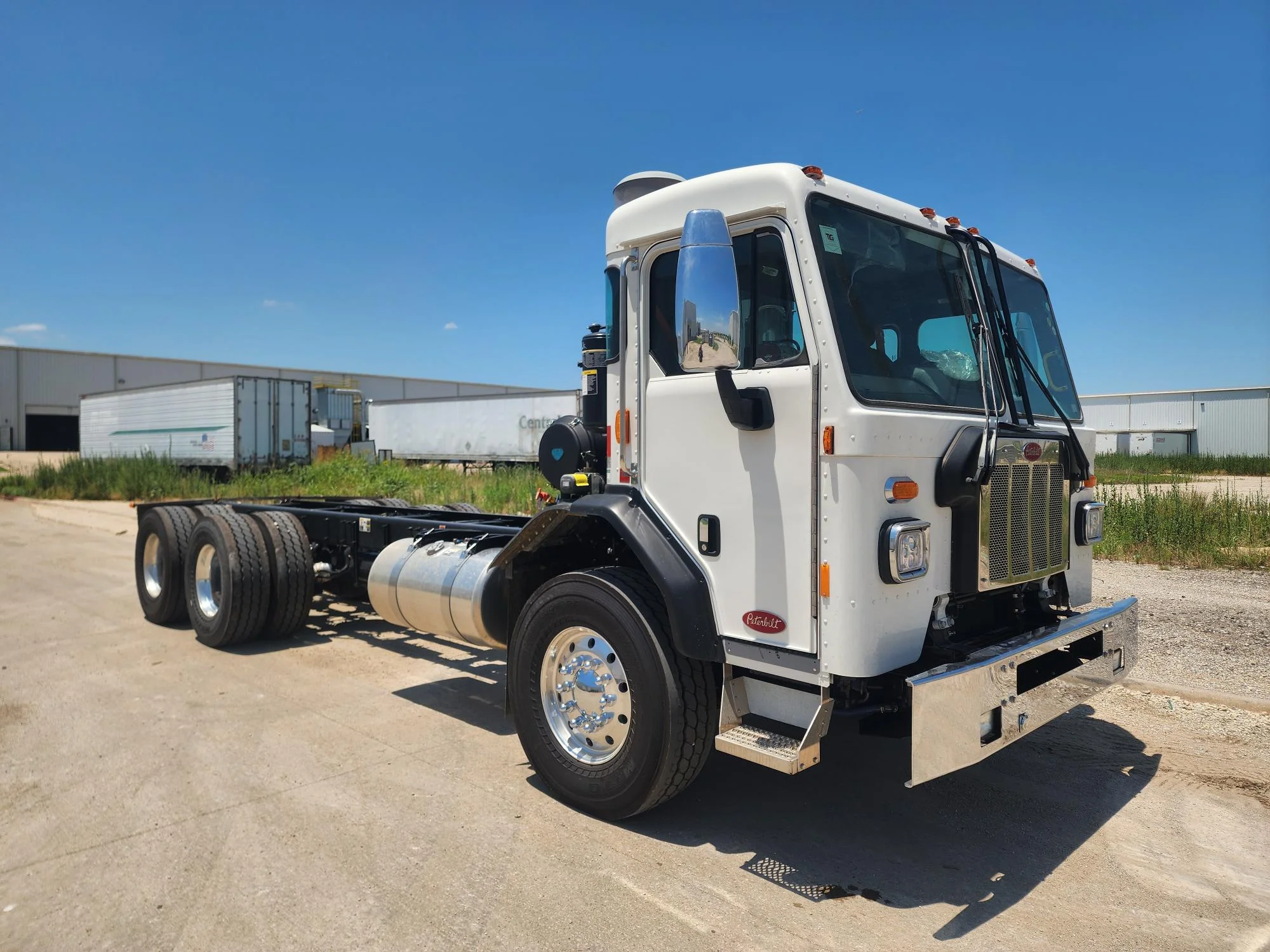 2026 Peterbilt 520 in Cincinnati, OH — photo 3
