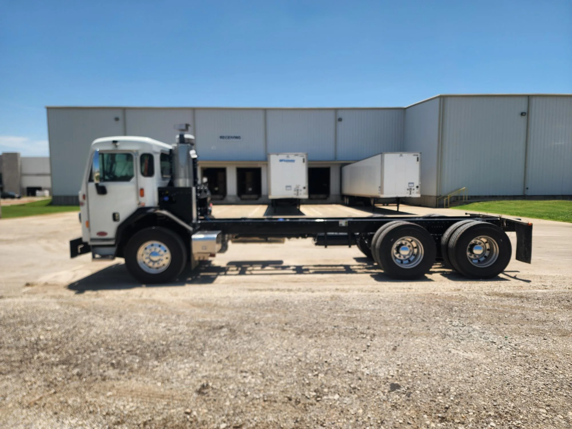 2026 Peterbilt 520 in Cincinnati, OH — photo 8