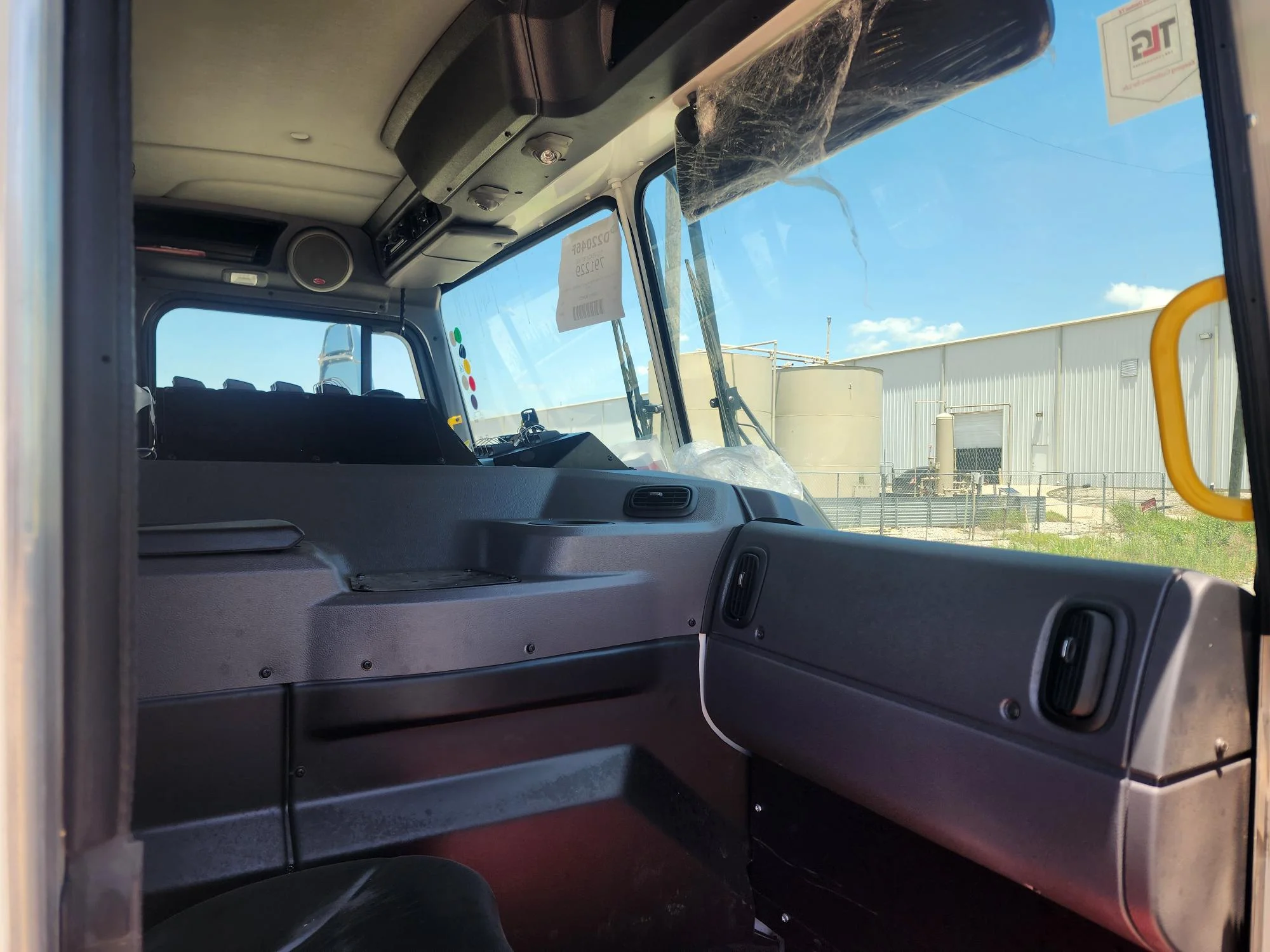 2026 Peterbilt 520 in Cincinnati, OH — photo 9