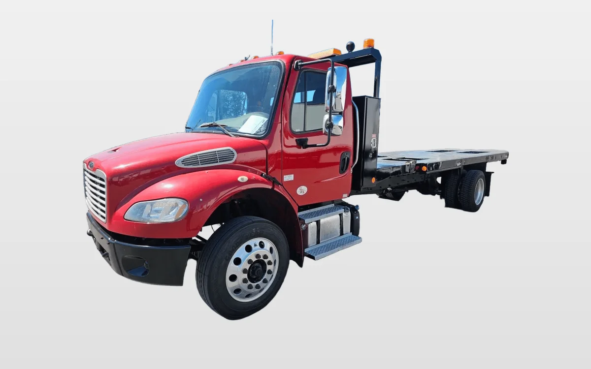 2019 Freightliner M2 106 - image 1