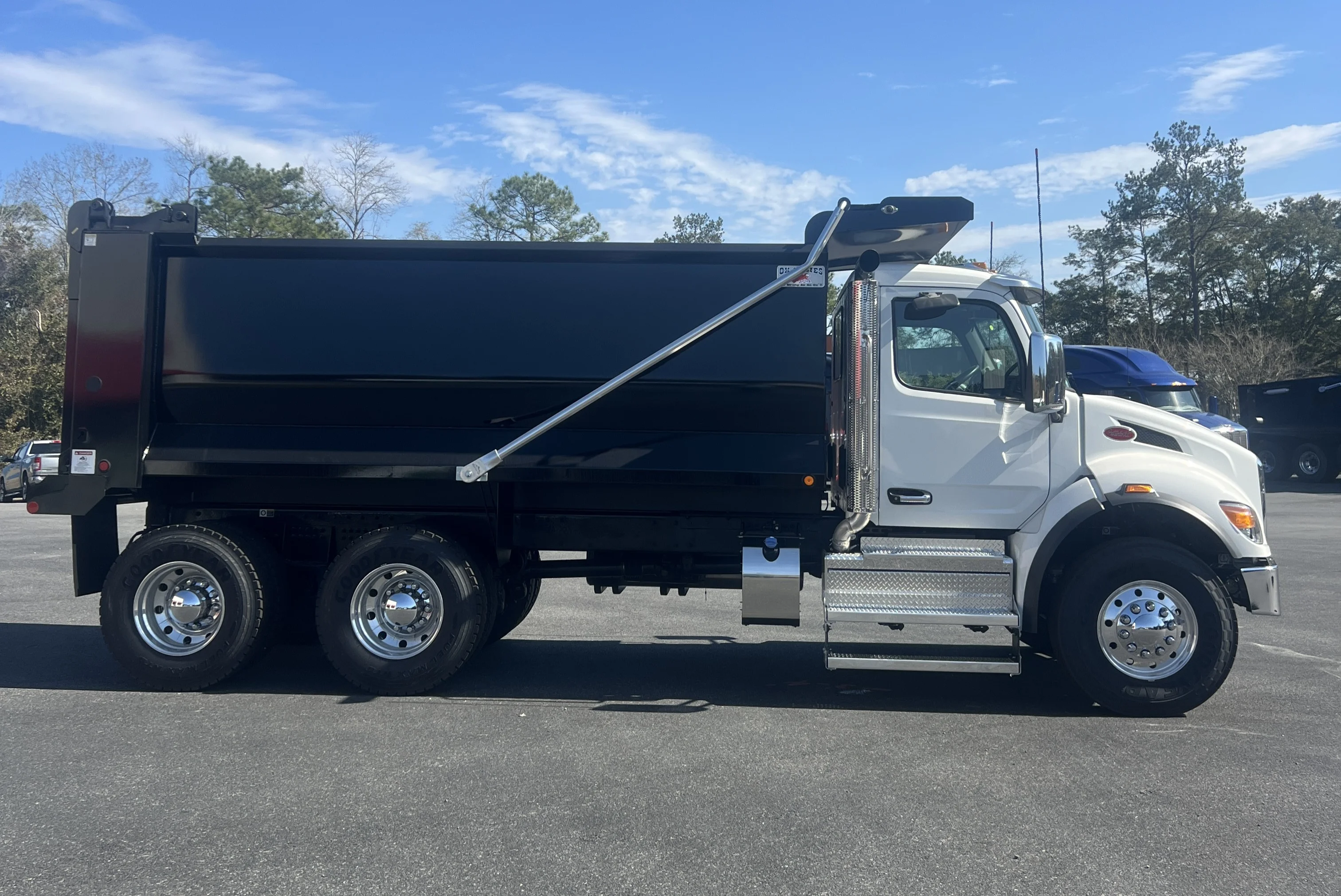 2026 Peterbilt 548 in Tallahassee, FL — photo 4