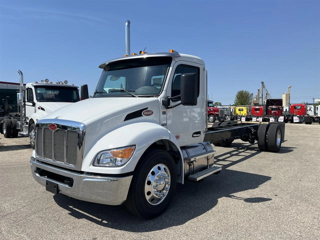 2026 Peterbilt 536 - image 12