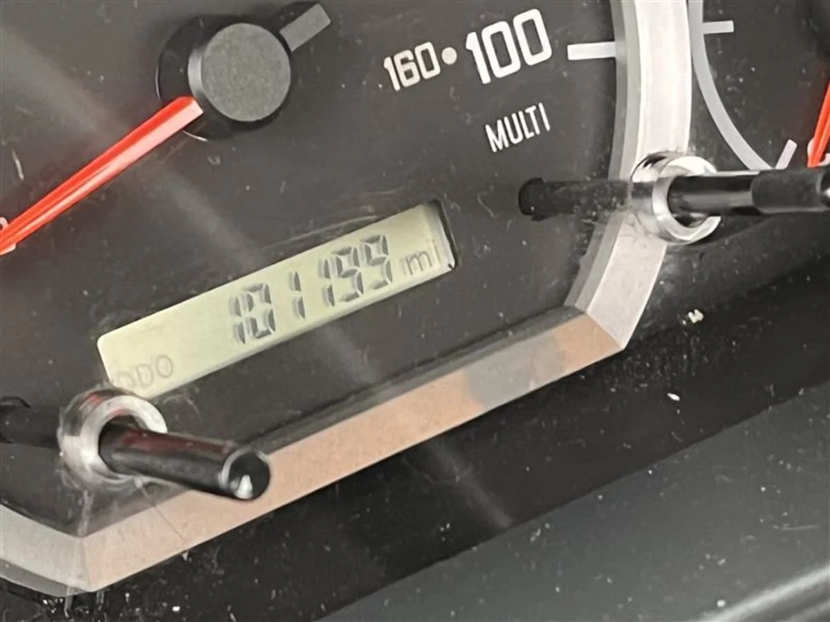 2019 Isuzu NPR - image 8