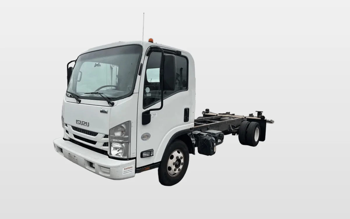 2019 Isuzu NPR - image 1