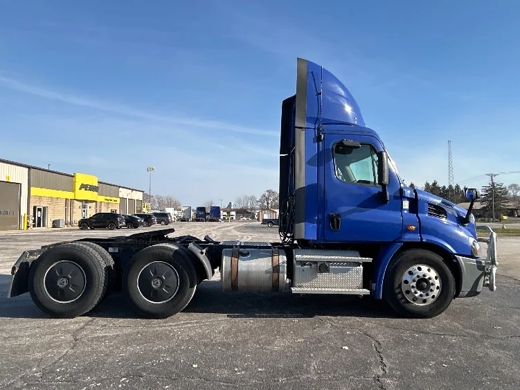 2020 Freightliner in Elkhart, IN — photo 8