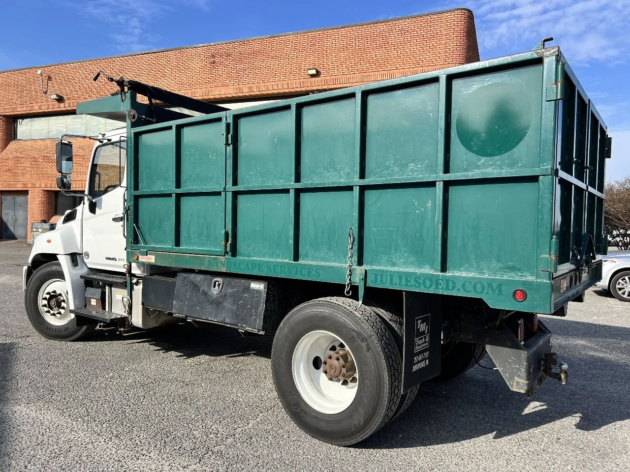 2020 Hino 268 in Linthicum Heights, MD — photo 3
