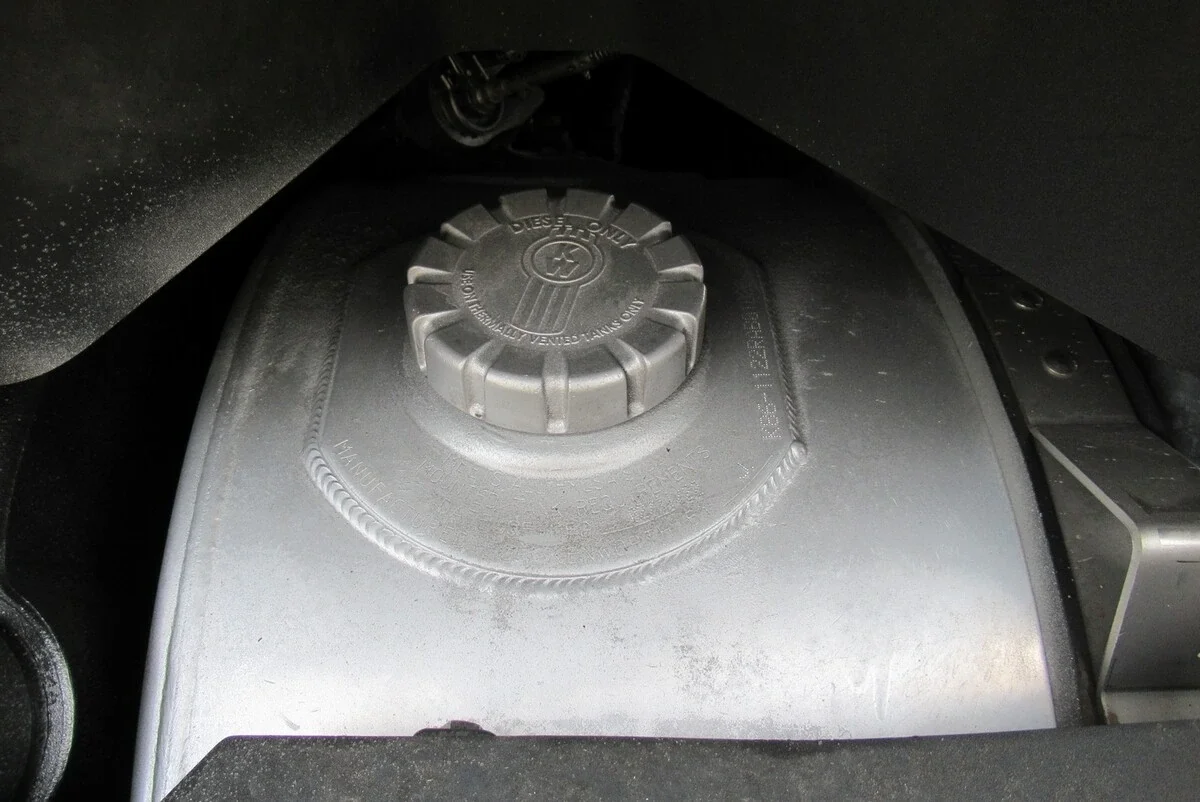 2023 Kenworth T680 - image 9