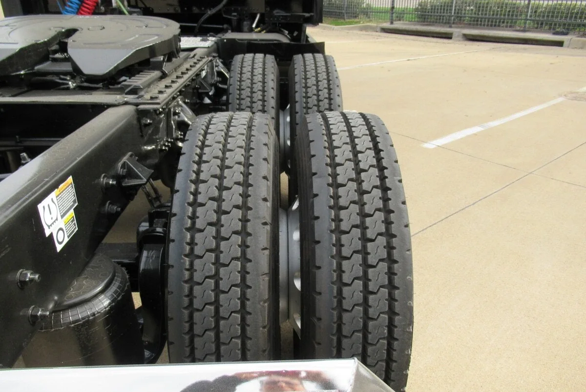 2023 Kenworth T680 - image 15