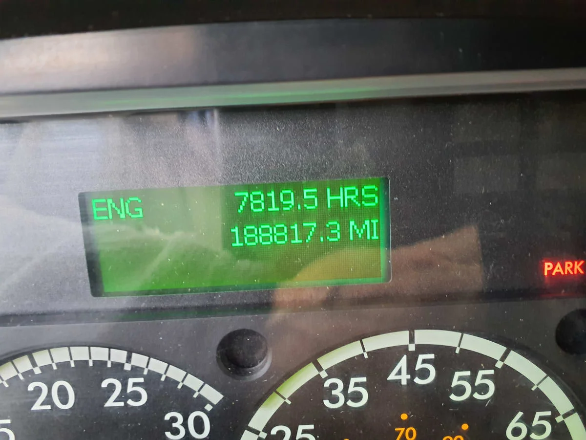 2016 Freightliner M2 106 - image 10