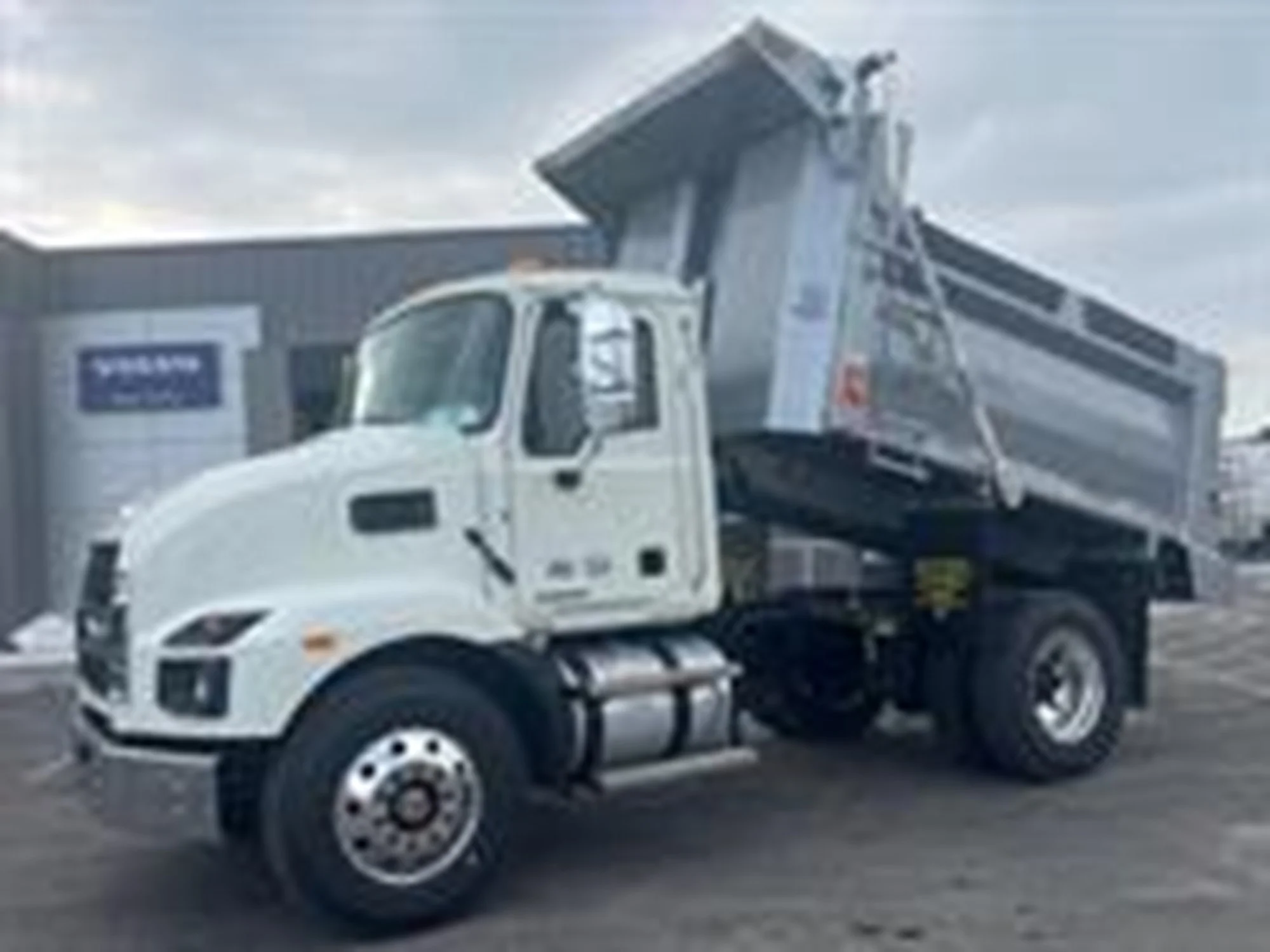 2026 Mack MD in Souderton, PA — photo 2