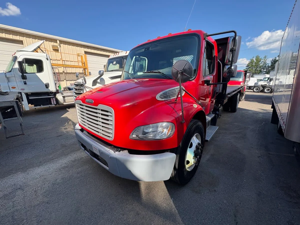2019 Freightliner M2 106