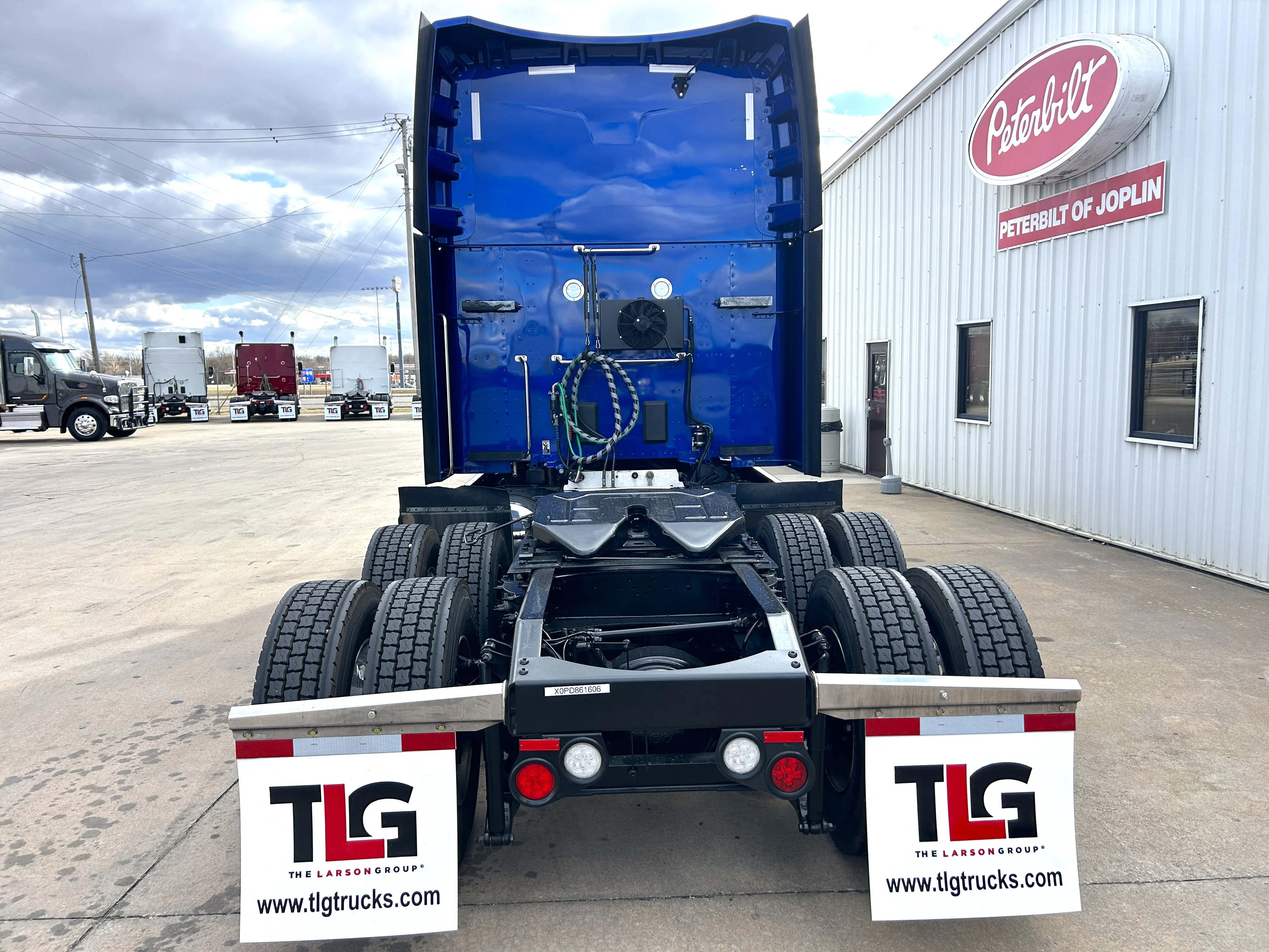 2023 Peterbilt 579 - image 6