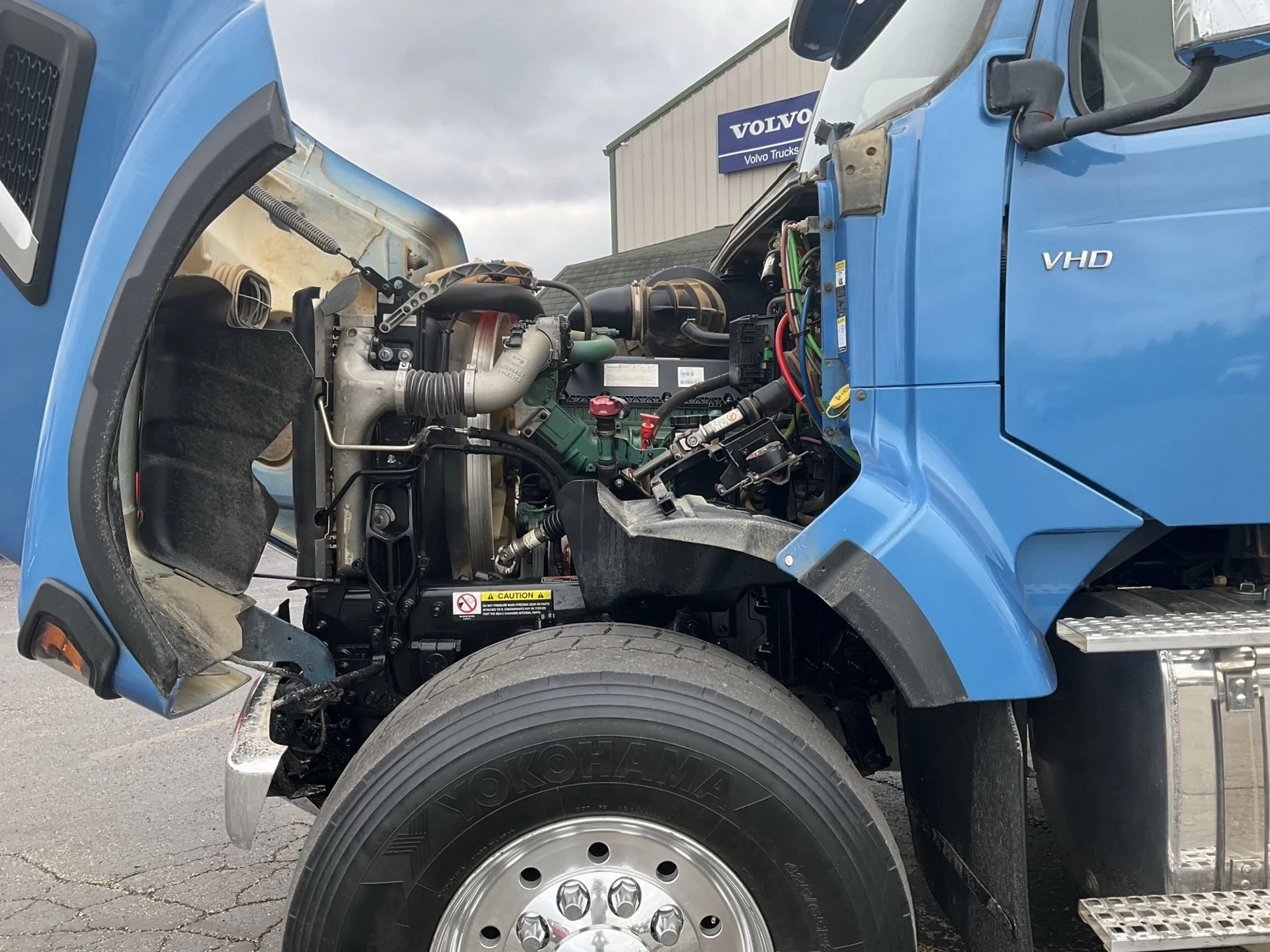 2024 Volvo VHD 300 - image 11