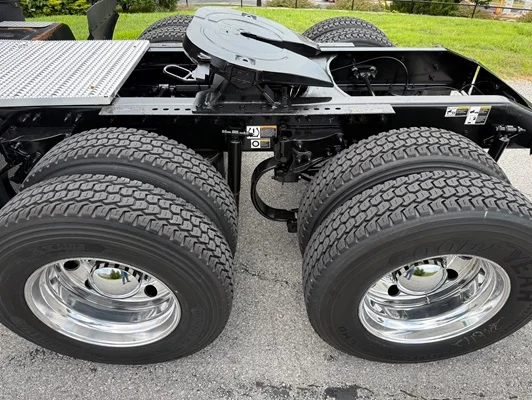 2022 Peterbilt 579 in Springfield, MO — photo 33