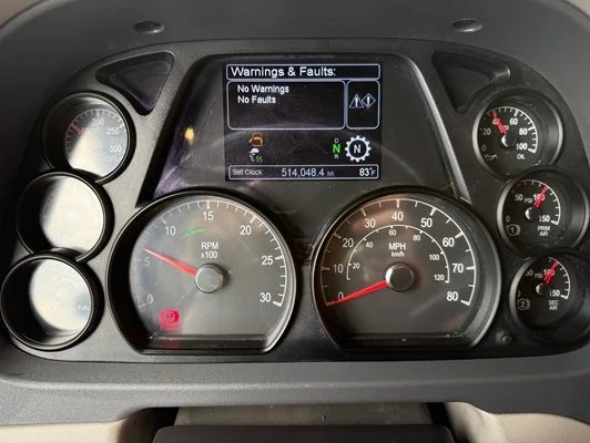 2022 Peterbilt 579 in Springfield, MO — photo 19
