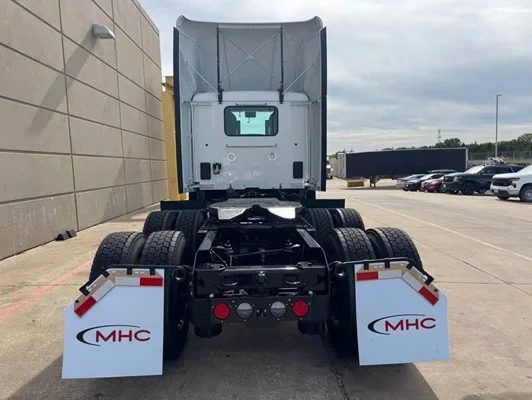 2027 Kenworth T680 in Dallas, TX — photo 5