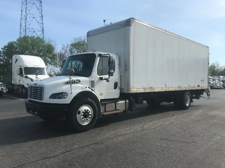 2020 Freightliner eM2 in Akron, OH — photo 3